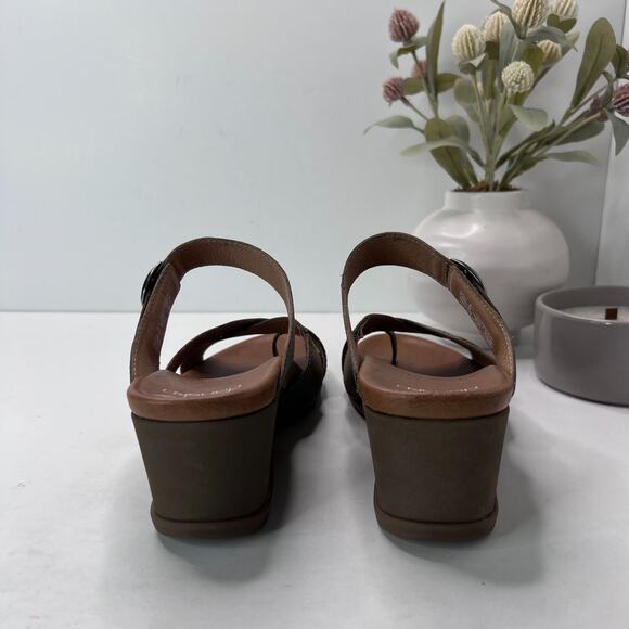 Dansko Aubree Leather Strappy Wedge Buckle Green Women 10. 5/EU41 NWD FLAW - Picture 4 of 12